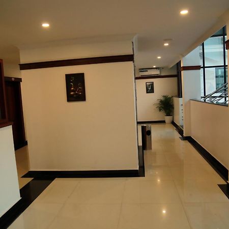Hotel Savera Park Thrissur Extérieur photo