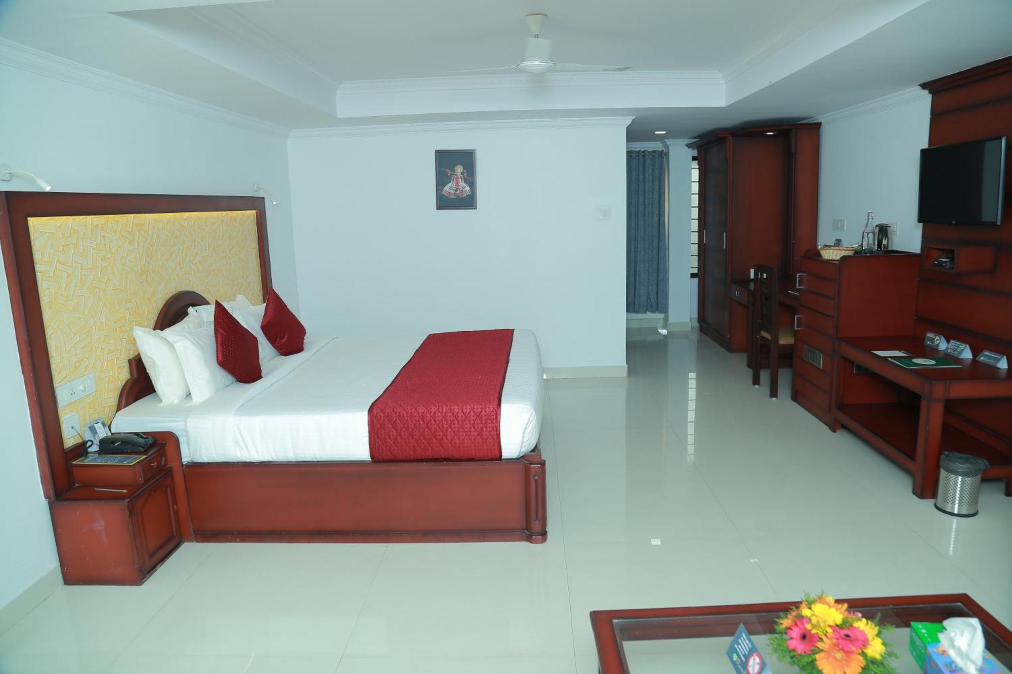 Hotel Savera Park Thrissur Extérieur photo