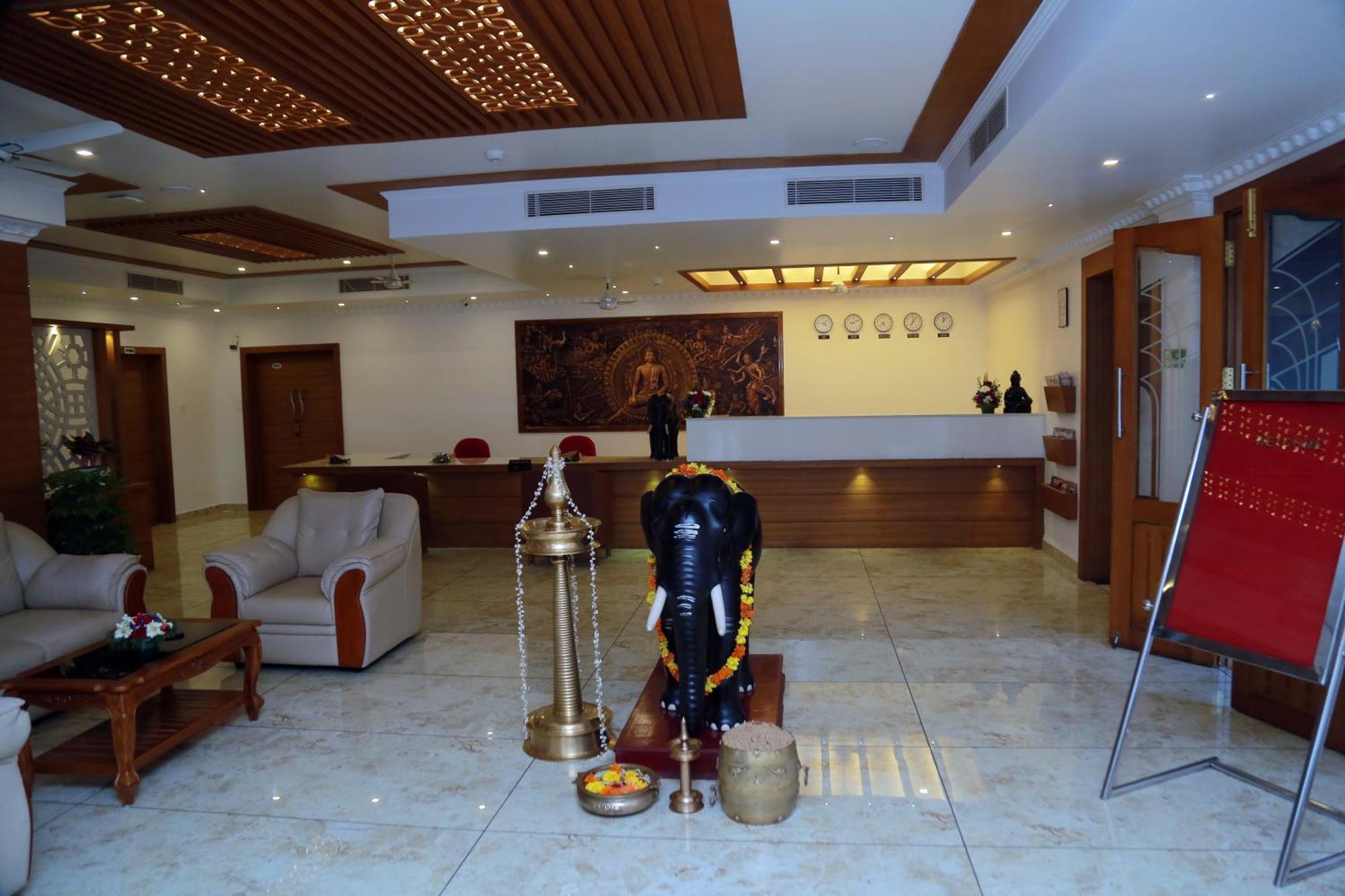 Hotel Savera Park Thrissur Extérieur photo